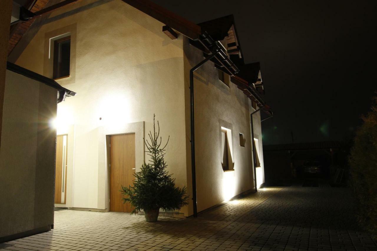 Hostel W Ogrodzie Grudziądz Exterior foto